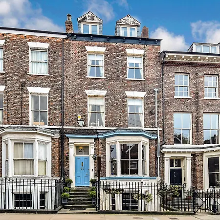 No. 21 Bed and breakfast